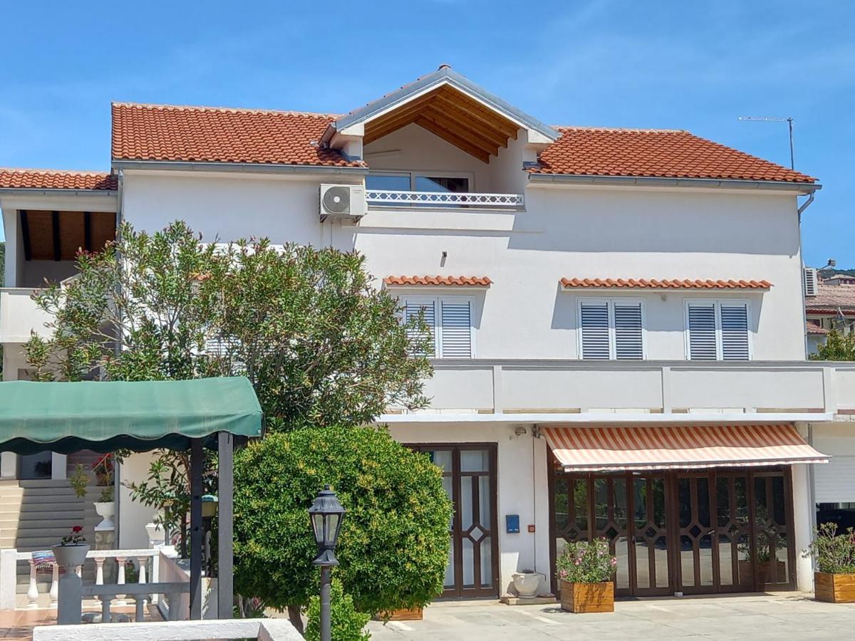 Apartment Preka Palit Kültér fotó