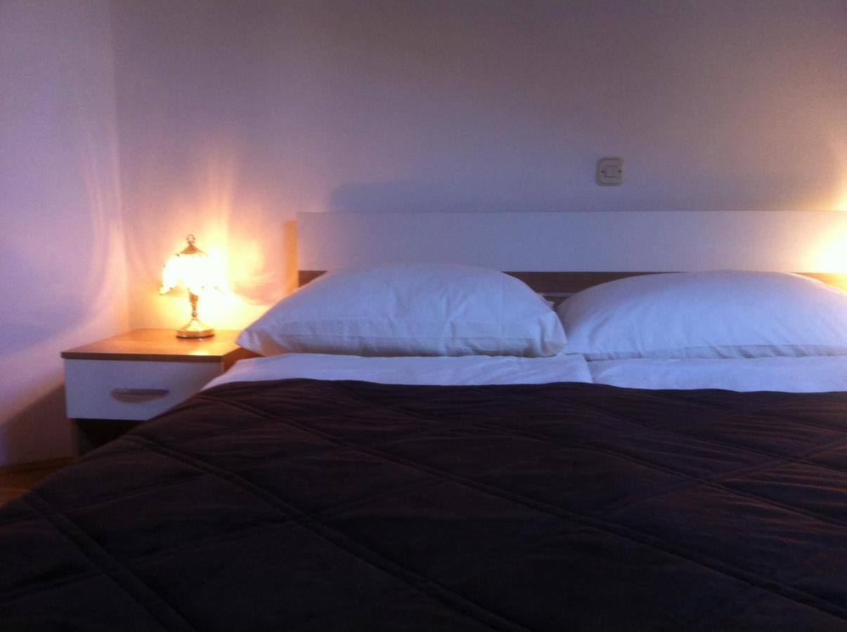 Apartment Preka Palit Kültér fotó