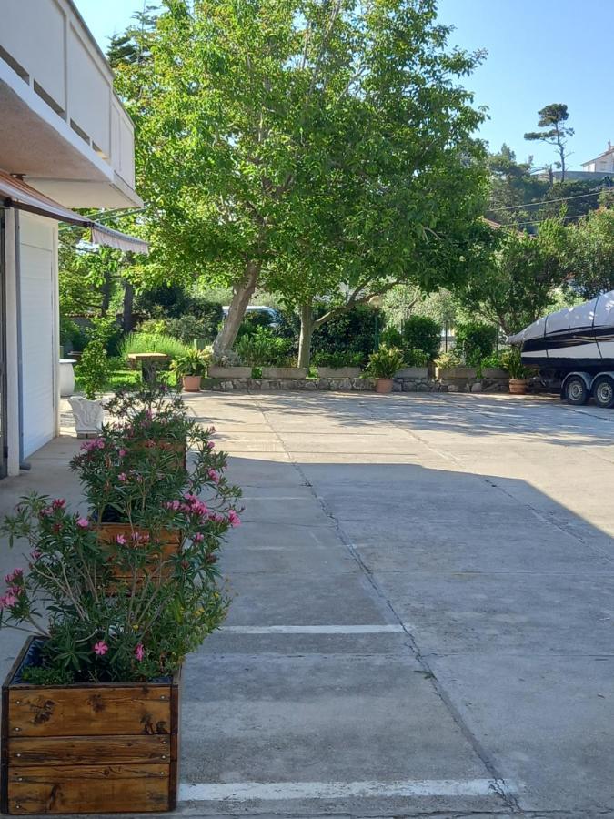 Apartment Preka Palit Kültér fotó