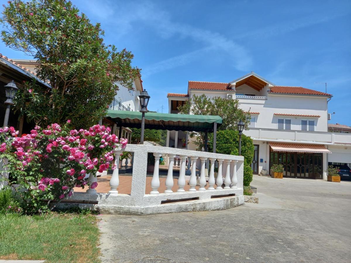 Apartment Preka Palit Kültér fotó
